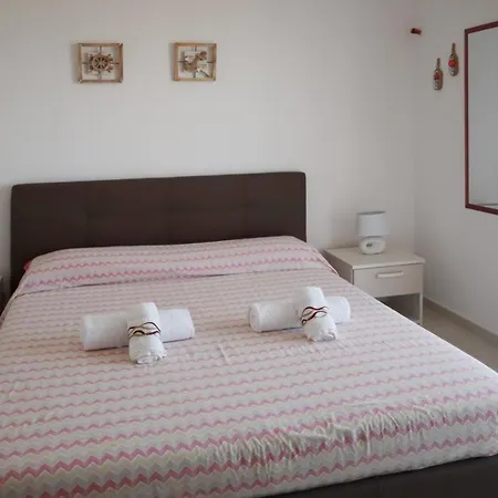 Torre Nave Alojamento de Acomodação e Pequeno-almoço Praia a Mare