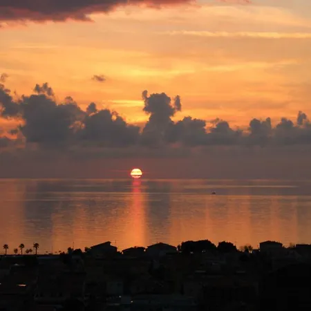 Alojamento de Acomodação e Pequeno-almoço Torre Nave Praia a Mare