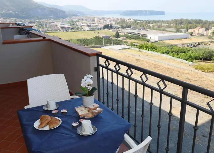 לינה וארוחת בוקר Torre Nave 4*