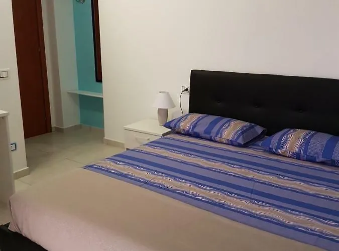 לינה וארוחת בוקר Torre Nave 4*